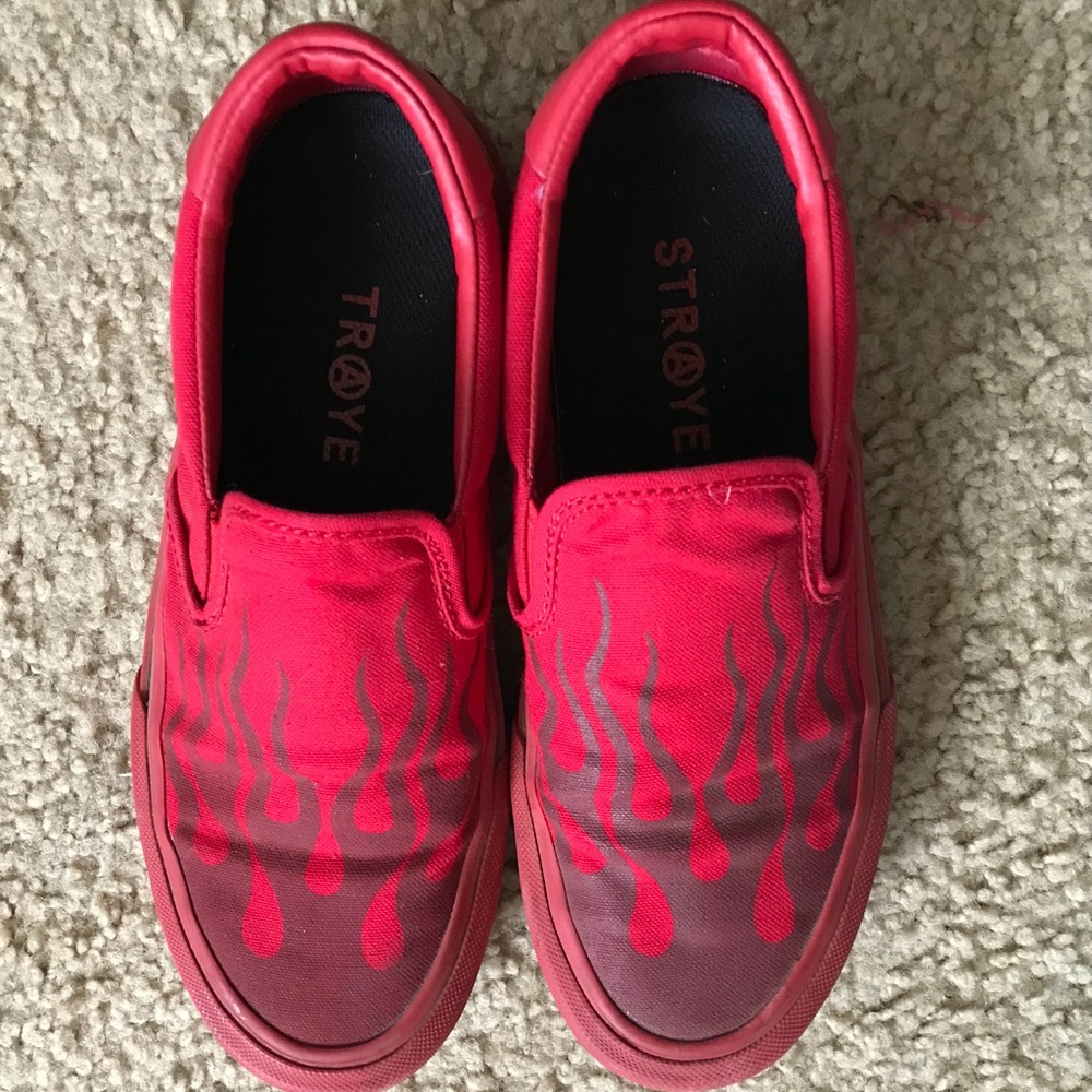 Slip on sneakers